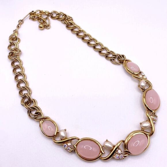 Trifari Vintage Necklace With Soft Pink Lucite Cabochons Stones - Picture 3 of 6